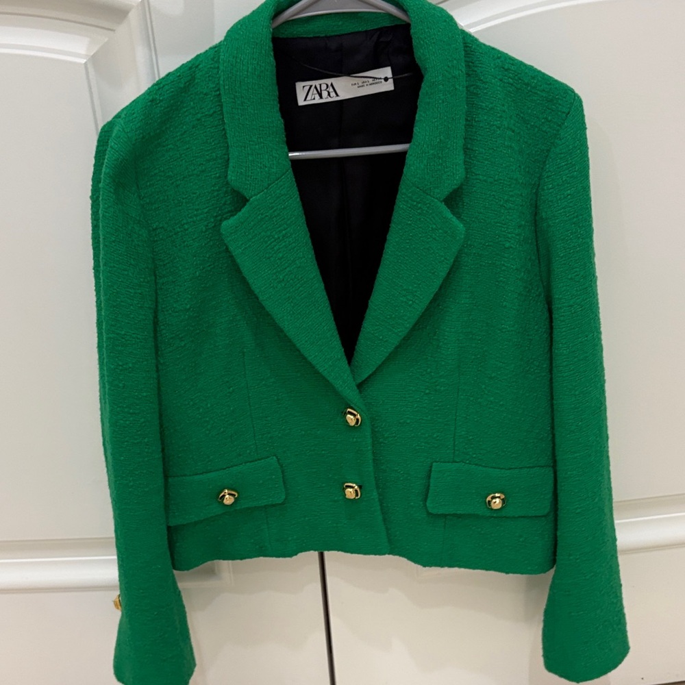 Zara Women's Vibrant Green Blazer with Gold Buttons